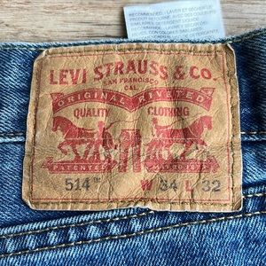 Levi’s Women’s Distressed style 514 Levi jeans shorts, size 34. No stains.